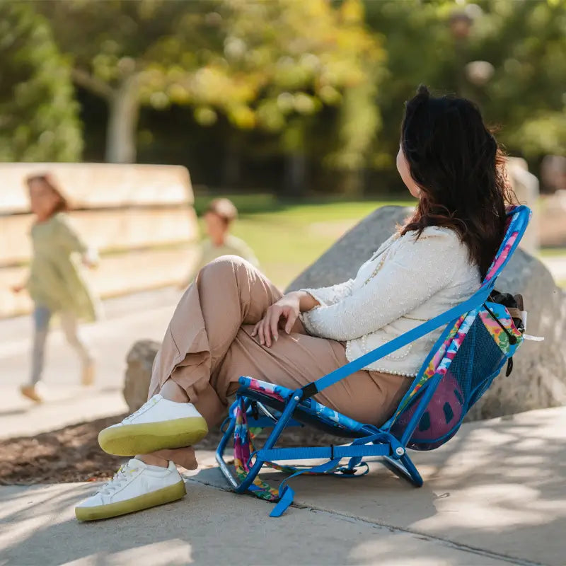 Rust-Resistant Aluminum Everywhere Chair 2 - Choice 656 - Multi-Position Outdoor Beach Chair with Pillow Detail