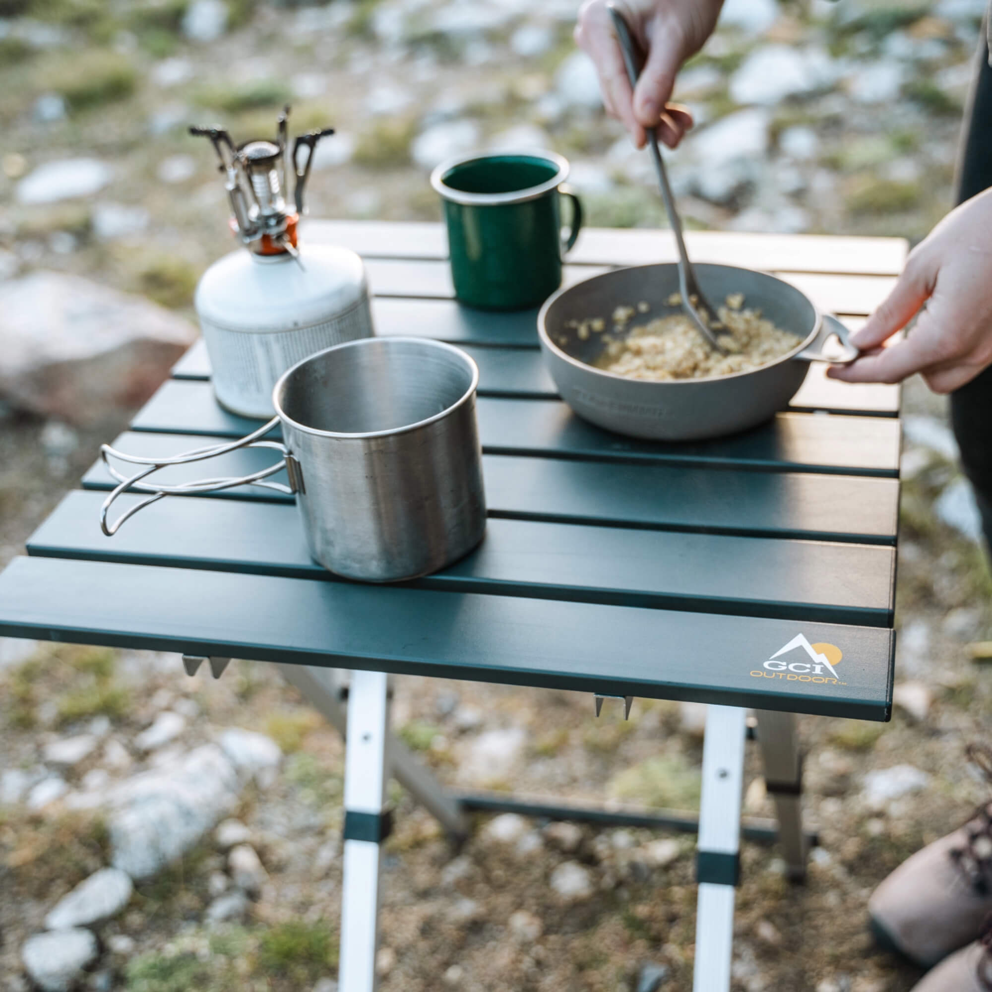 Slim-Fold Compact Camp Table 20 - Choice 513 - Master Outdoor Kitchen Station for Tailgating & BBQ Detail